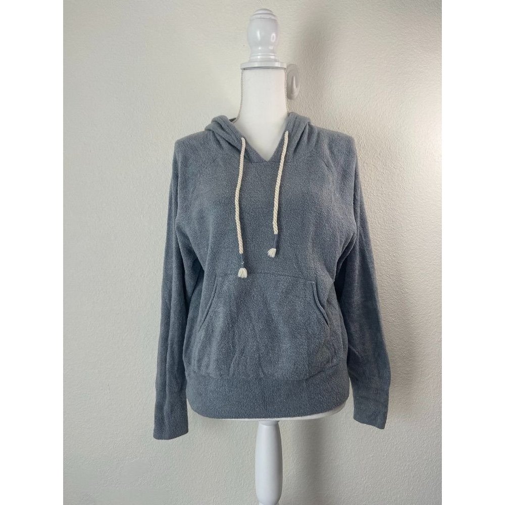 Young, Fabulous, & Broke‎ women's small grey fuzzy hooded pullover sweatshirt